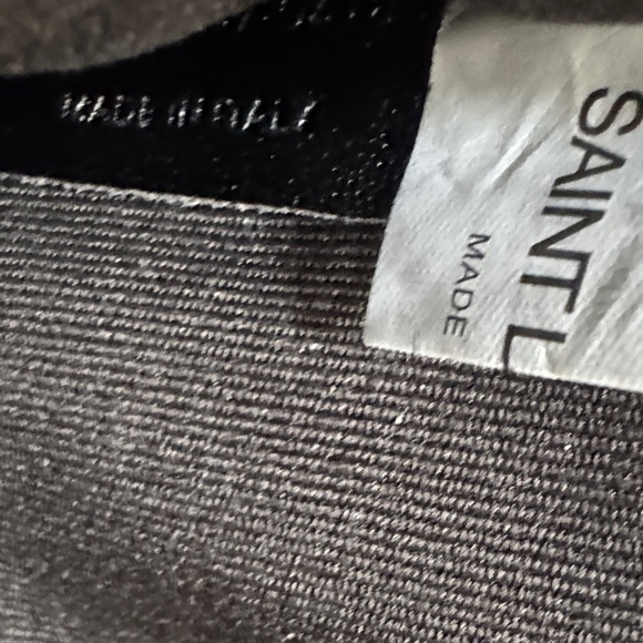 Saint Laurent Black Quilted Leather Shoulder Bag with Gold Chain. - Picture 11 of 16